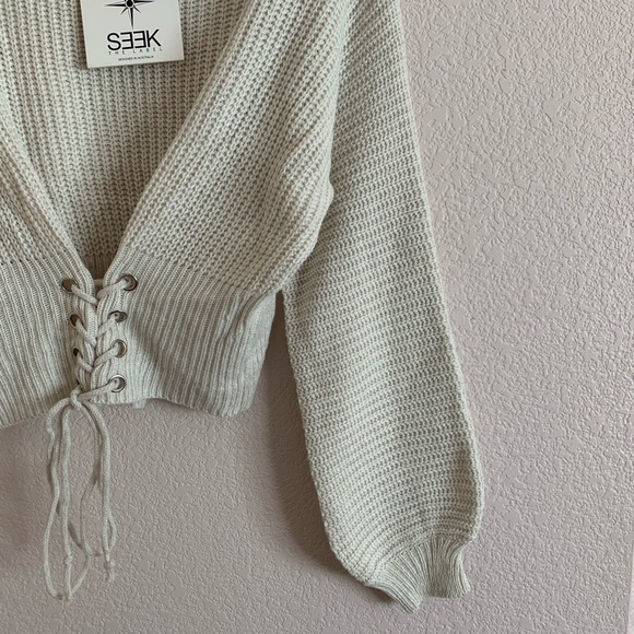 NWT | LF Seek Corset Sweater - Picture 2 of 5